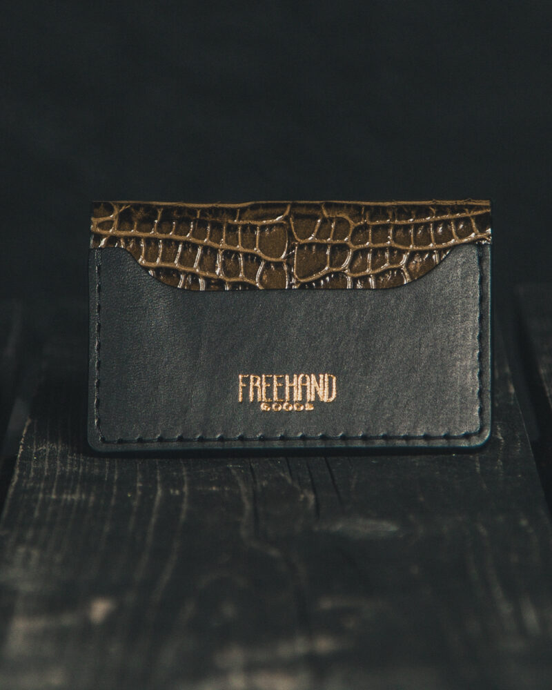 Gator Stamped Leather Mills Cardholder