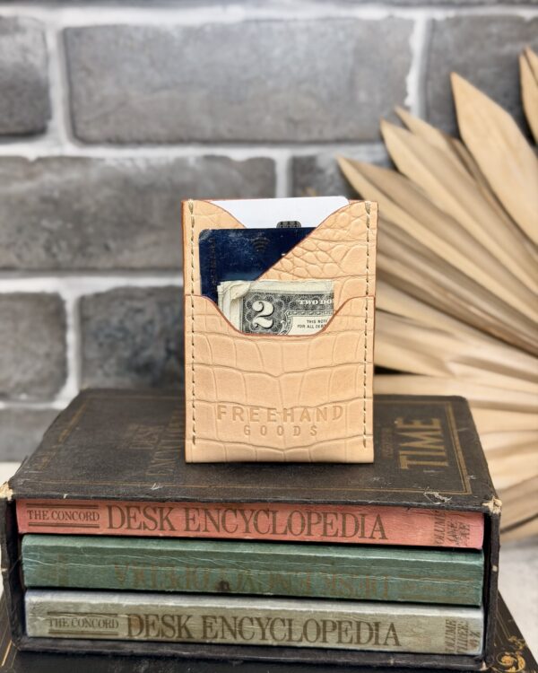 Gator Stamped Leather Semoran Cardholder